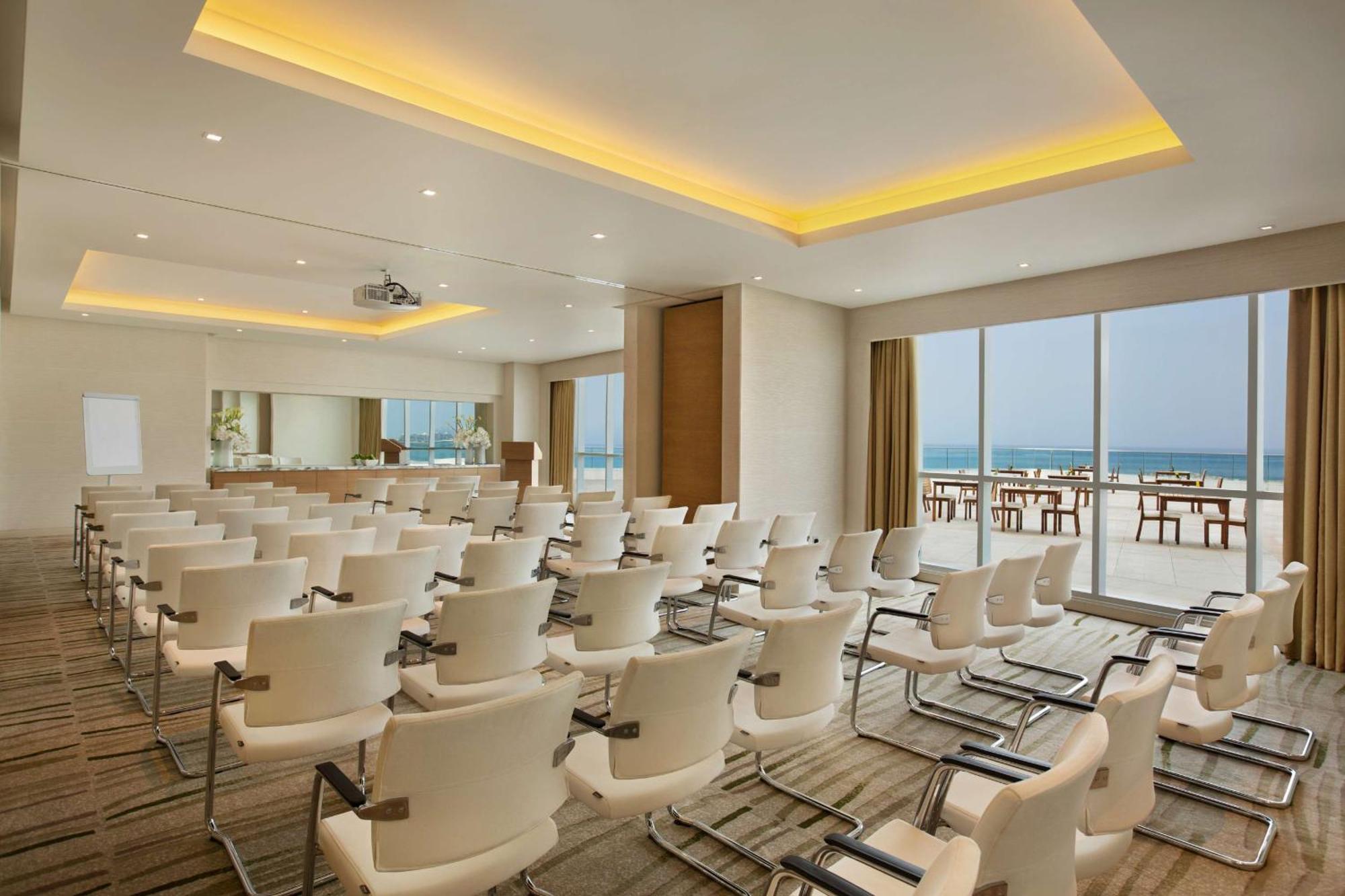 Resort Doubletree By Hilton Jumeirah 4*